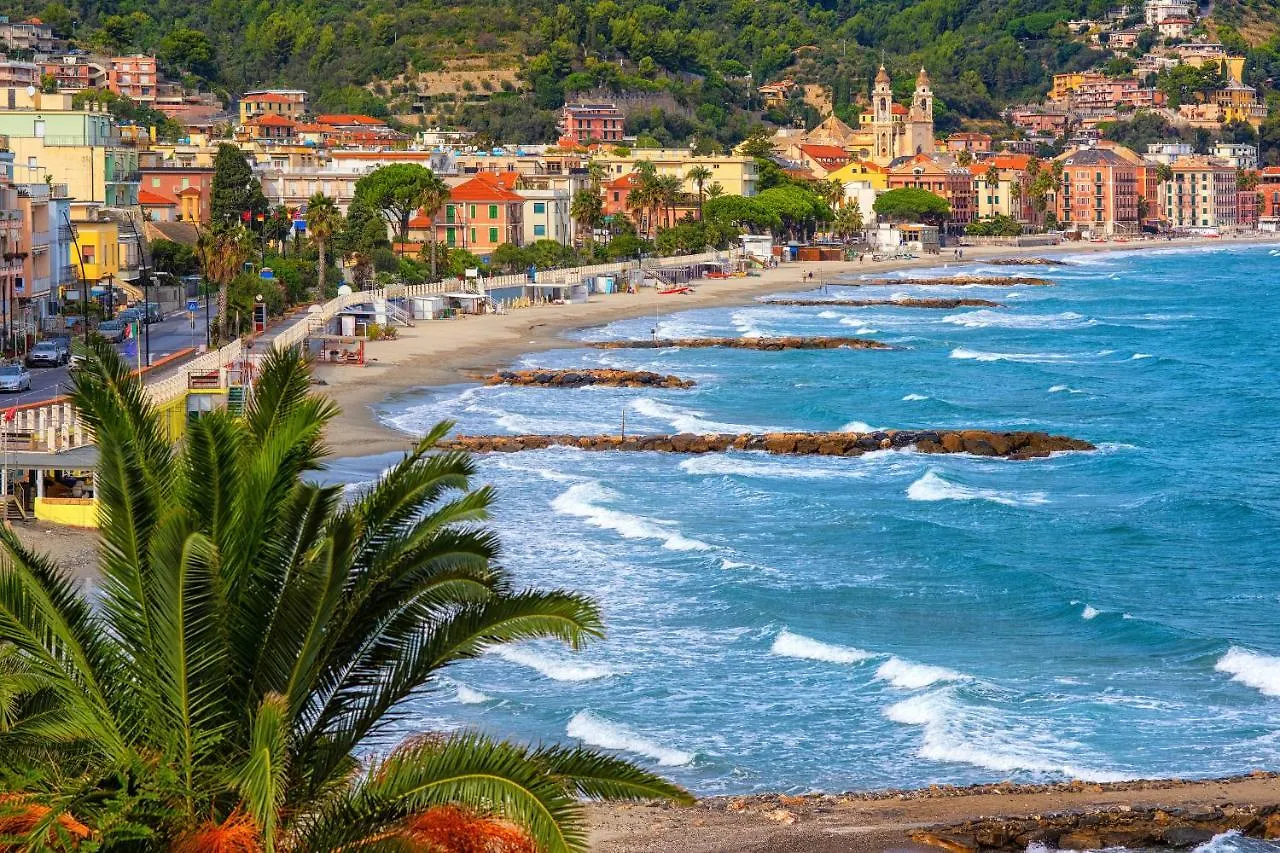 Palace Apartment 250M From Sea - Happy Rentals Alassio Itálie