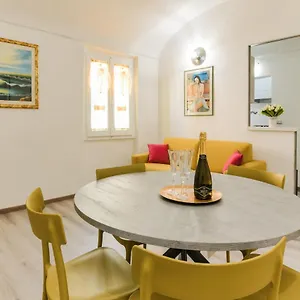 Magnolia-machin 57 , Alghero Italia