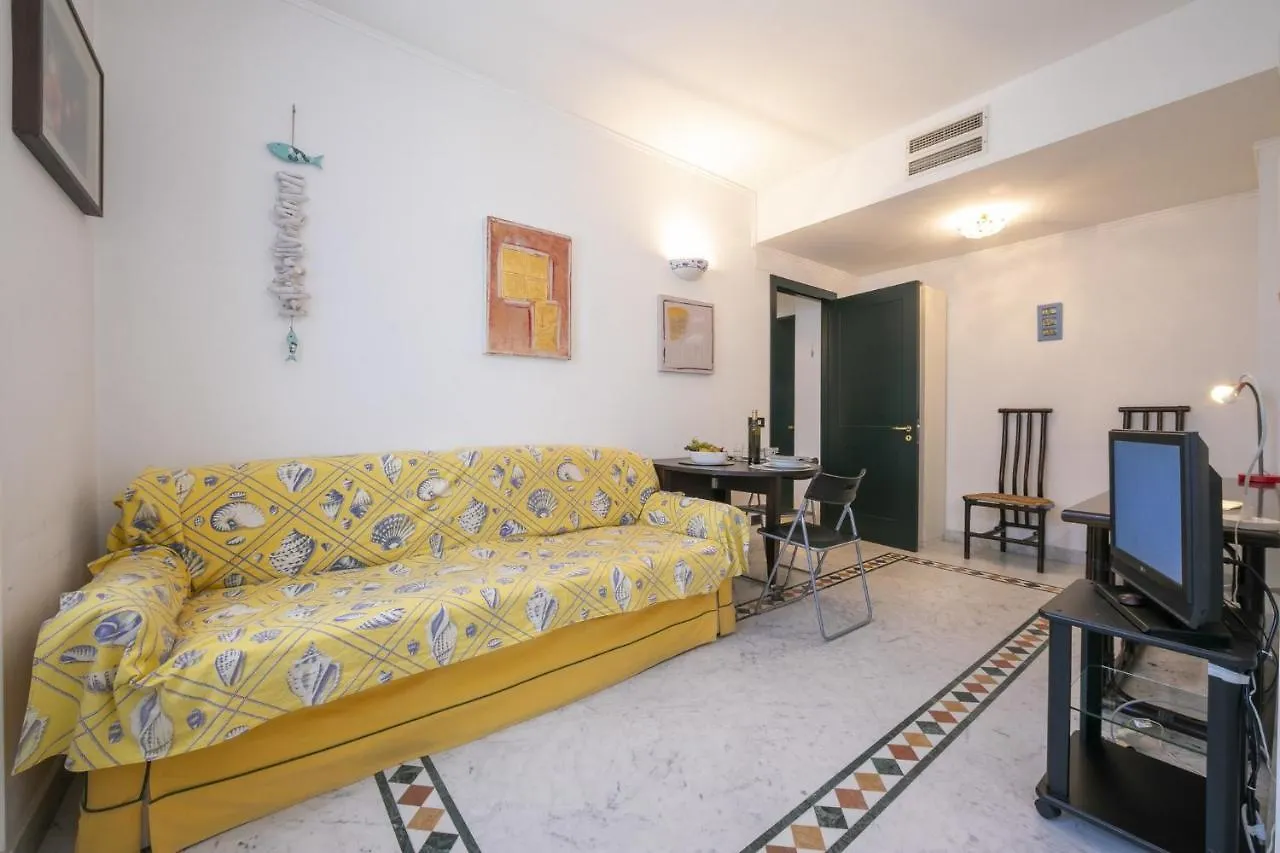 Palace Apartment 250M From Sea - Happy Rentals Alassio